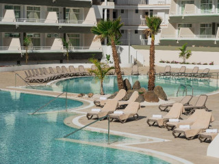 Gara Suites Golf amp; Spa