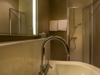 HOTEL amp; SPA ROYAL MADELEINE