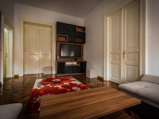 DOWNTOWN FUCHSL PALACE