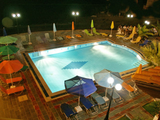 Pennystella Apts. (Crete)
