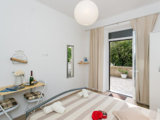 STUDIOS IM