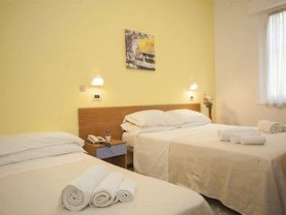 HOTEL ELISEO