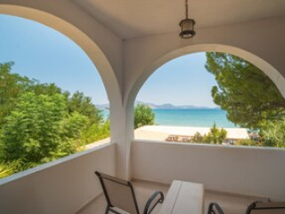 PORTO KOUKLA BEACH HOTEL