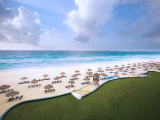 THE ROYAL ISLANDER – AN ALL SUITES RESORT