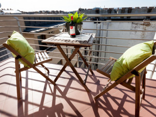 CORVIN PLAZA APARTMENTS  SUITES