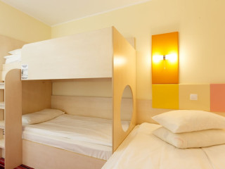 TOP COUNTRYLINE ZENITH CONFERENCE AND SPA