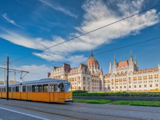 CIRCUIT 4 ZILE DE RUSALII - BUDAPESTA - PARNDORF - VIENA