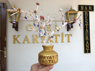 Karyatit