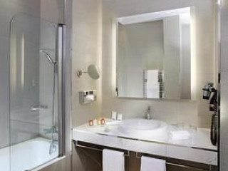 SPLENDID ETOILE HOTEL
