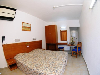 CORNELIA HOTEL