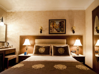 Grand Hilarium Hotel