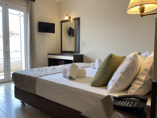 PORTO PLANOS BEACH HOTEL