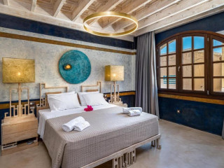 10GR Boutique Hotel & Wine Bar - Adults Only