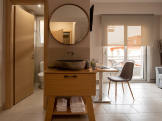 12 Keys Athens Apartments