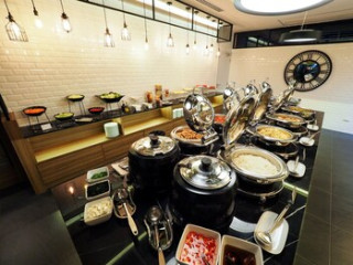 130 HOTEL AND RESIDENCE BANGKOK (SHA)