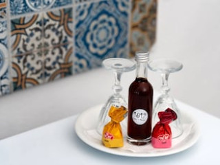 1812 CAVES 'N MANSION