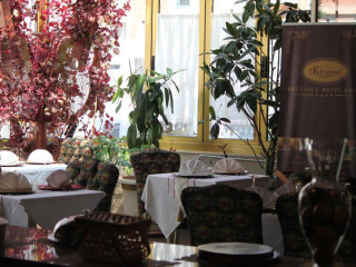 2 KITARRAT Boutique Hotel