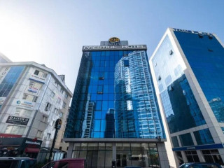 216 Prestige Hotel