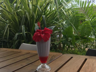 27 Cafe Zanzibar Airport Hotel