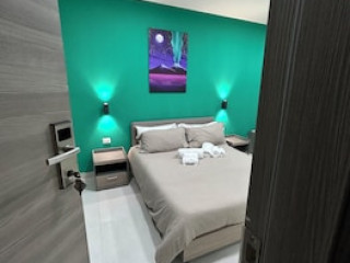 2NAPLES ROOM&BREAKFAST