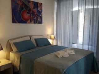 2NAPLES ROOM&BREAKFAST