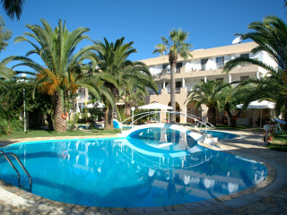 Three Stars Beach Hotel