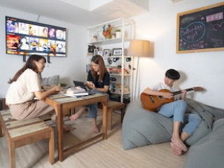 3HOWW HOSTEL AT SUKHUMVIT 21