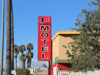 4 STAR MOTEL