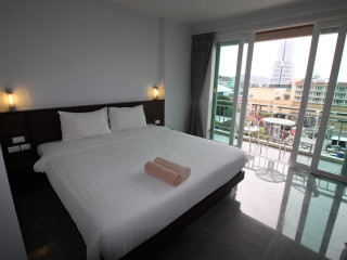 7Q Bangla Hotel