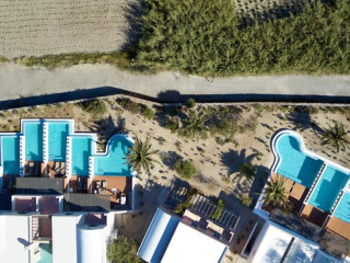 9 Muses Santorini Resort