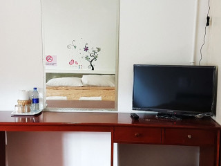 A HOUSE BOUTIQUE GUESTHOUSE