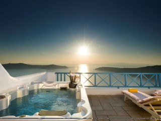 Absolute Bliss Imerovigli Suites