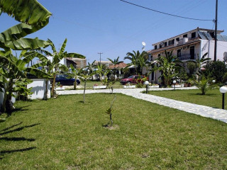 Acapulco Marinos Studios Apartments