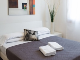 ACCADEMIA CHARM APARTMENTS