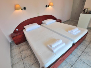 Acharavi Garden Hotel