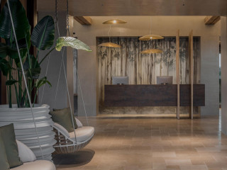 Acro Suites - Adults Only