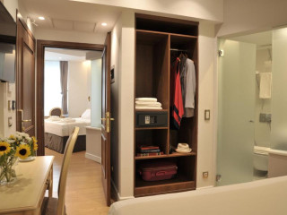 Acropolian Spirit Boutique Hotel