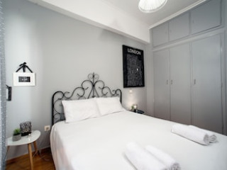 ACROPOLIS FLAT NEXT TO THE NEW ACROPOLIS MUSEUM