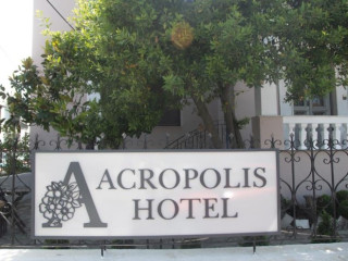 Acropolis hotel
