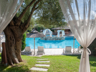 Acrotel Athena Residence