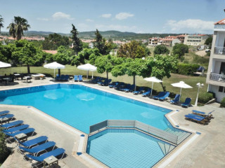 Acrotel Lily Ann Village Hotel