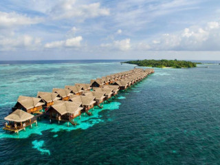 Adaaran Select Huduran Fushi Resort