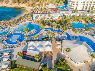 ADAMS BEACH HOTEL (Water Slides)