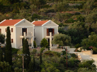 Adastra Ithaca Luxury Suites