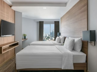 ADELPHI GRANDE SUKHUMVIT BY COMPASS HOSPITALITY (SHA)