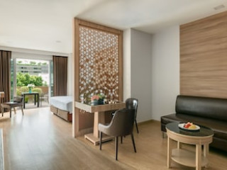 ADELPHI GRANDE SUKHUMVIT BY COMPASS HOSPITALITY (SHA)