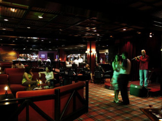 Adonis Hotel