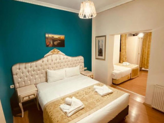 Adora Hotel Cafe & Restaurant