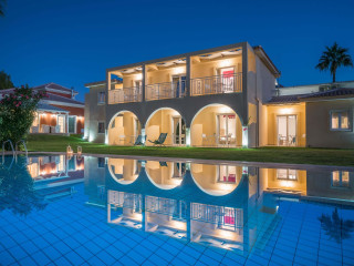 Aeolos Boutique Hotel & Suites