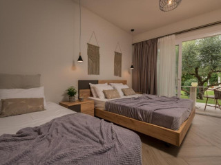 Aeolos Boutique Hotel & Suites